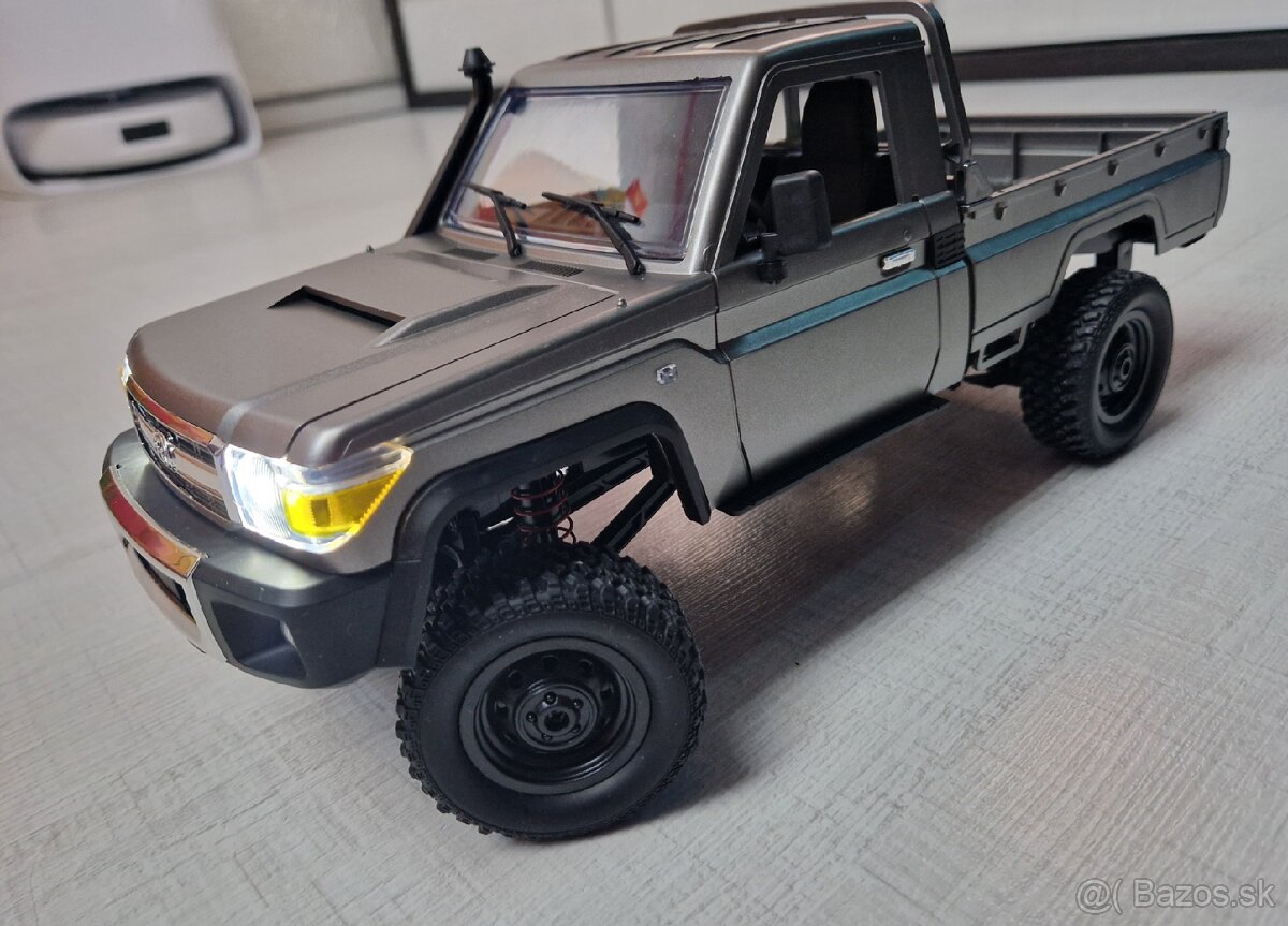 RC auto Toyota Land Cruiser 1:12 - 14
