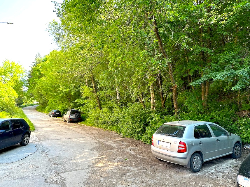 Handlová - 2.840 m2 pozemok na projekt - VÝSTAVBA DOMOV - 14