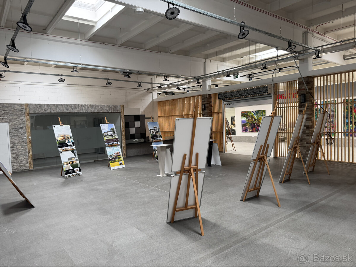 Prenájom showroomu 213 m² v obchodnom centre NEW LIVING CENT - 14