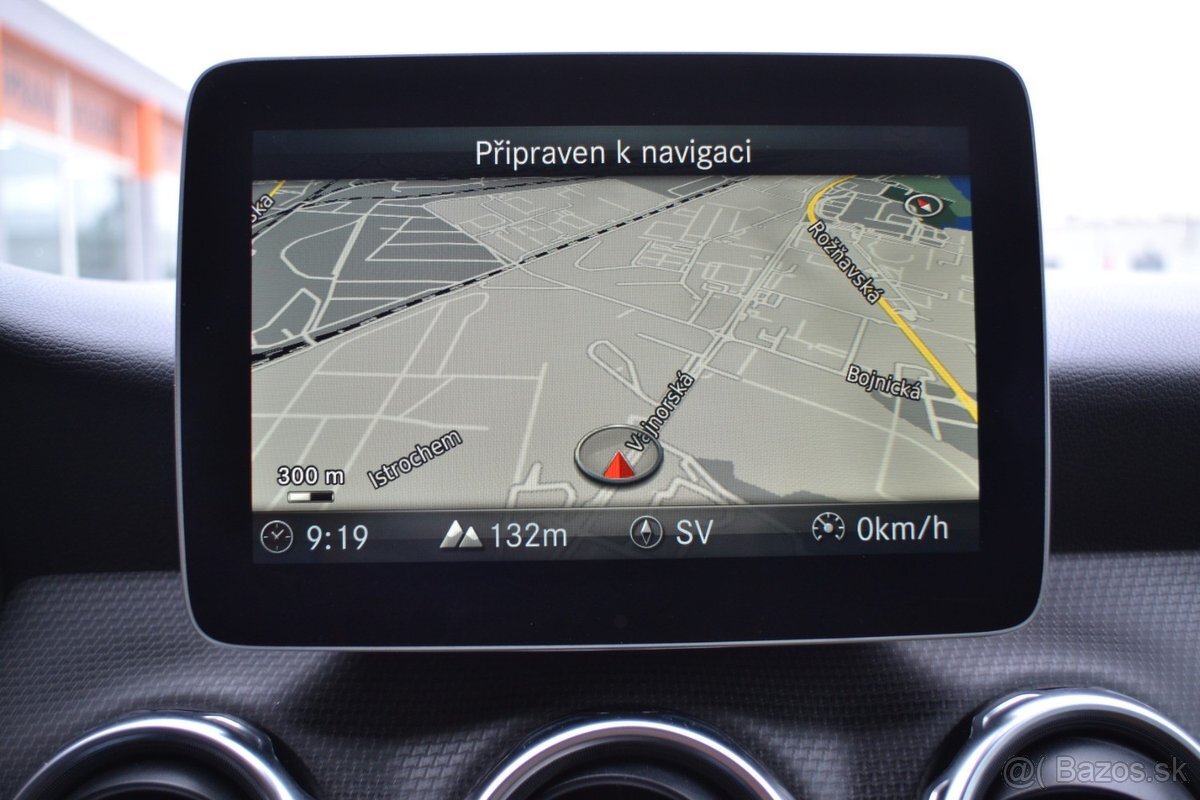 Mercedes-Benz GLA 200d A/T - 14