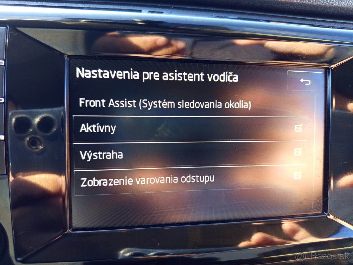 Škoda Superb III Combi 2.0TDI DSG - 14