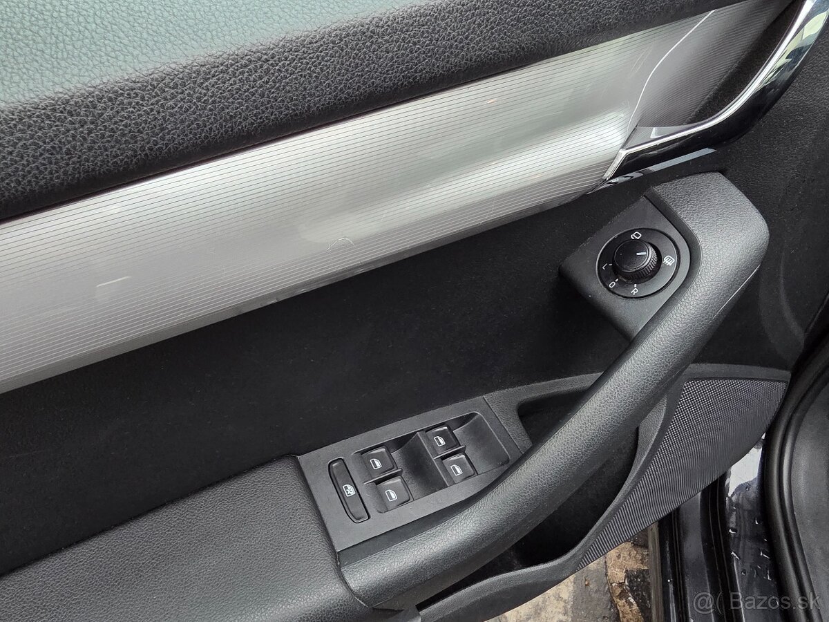 Škoda Octavia 1.6 TDI Elegance - 14