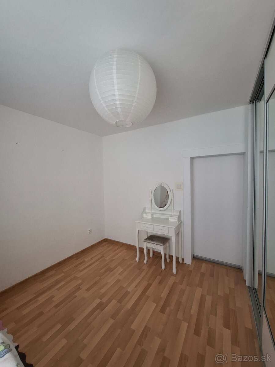 3 izbový byt v Hnúšťi - 14