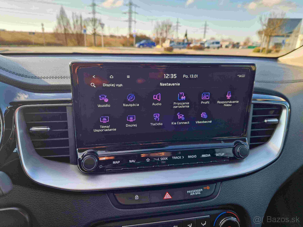 KIA Ceed SW 1.6 CRDi MHEV Gold - 14