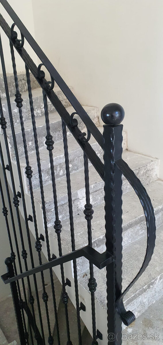 Hliník,kov,nerez-terasa,balkón,schody,plot,brána,prístrešok. - 14