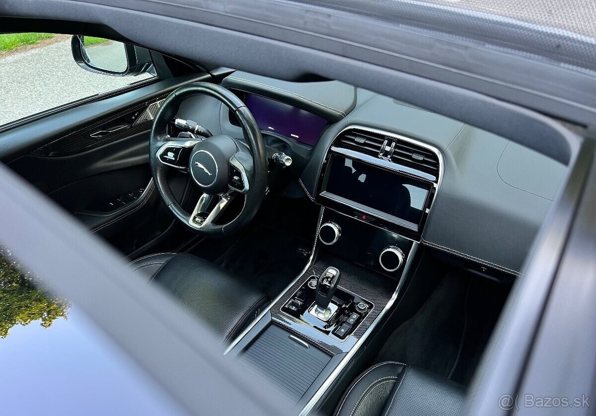 🚗Jaguar XE 2.0D I4 R-Dynamic HSE AT - 14