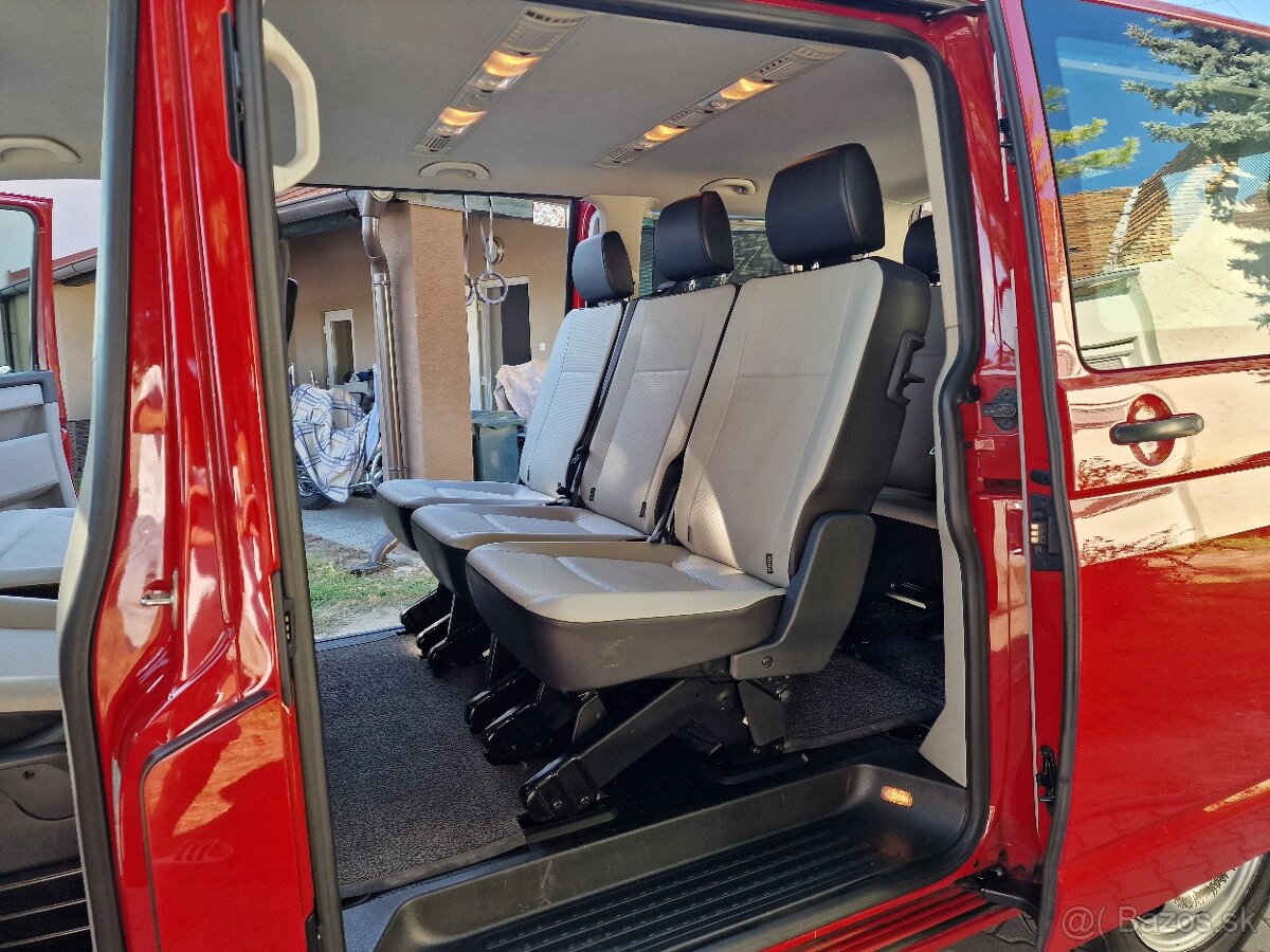 Volkswagen Caravelle 2.0 TDi 150k 4x4 DSG7 9-miest. (s DPH) - 14