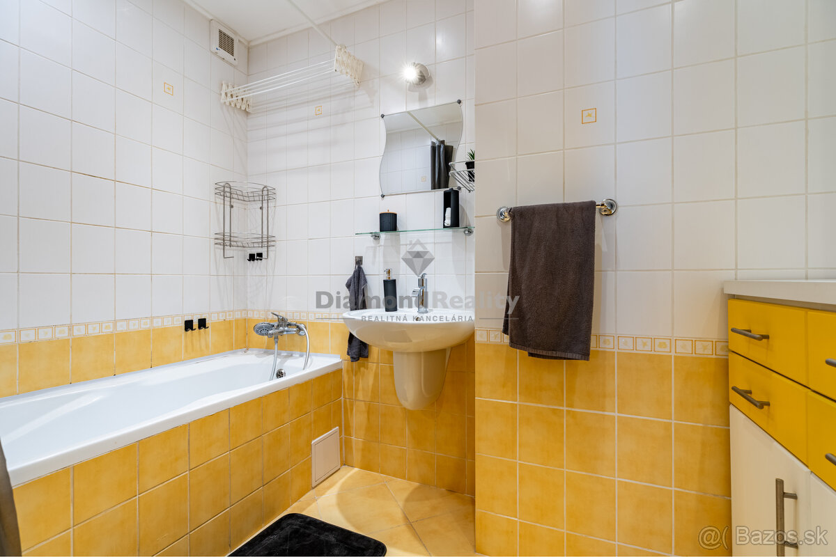 NA PREDAJ PRAŽSKÝ 3 IZBOVÝ BYT S VEĽKOU LODŽIOU - 14