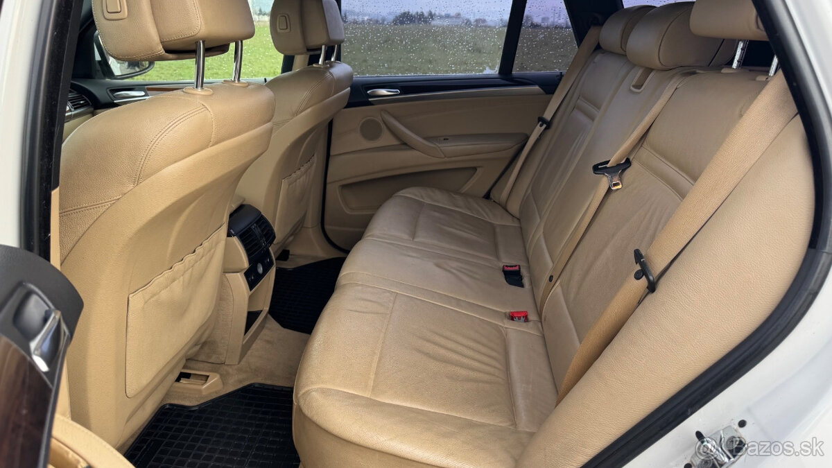 BMW X5 xDrive30d - 14