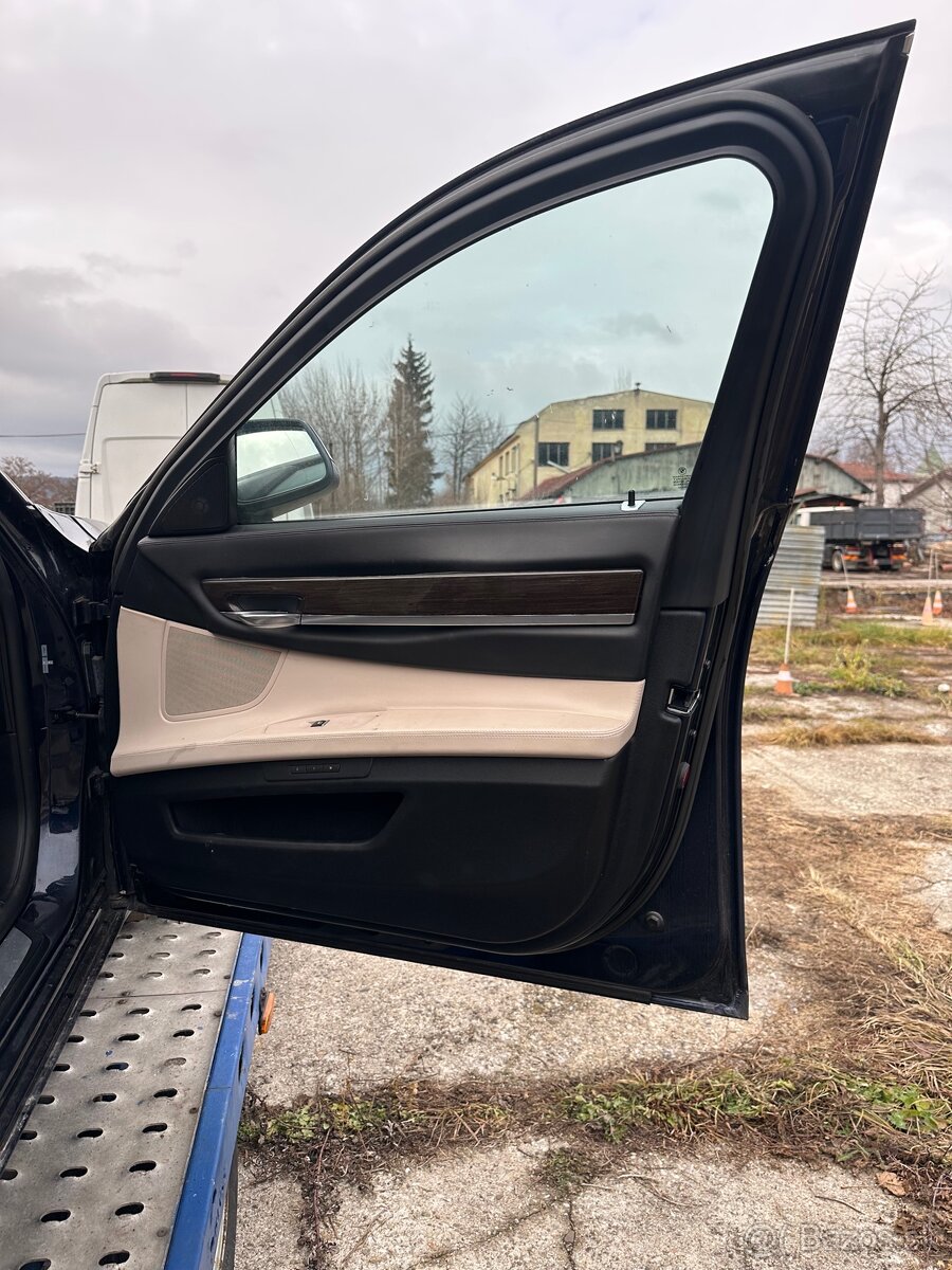 Rozpredam bmw f01 750i - 14