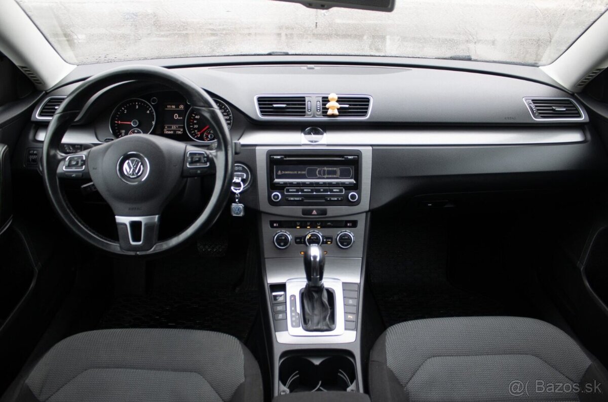 Volkswagen Passat Variant - 14