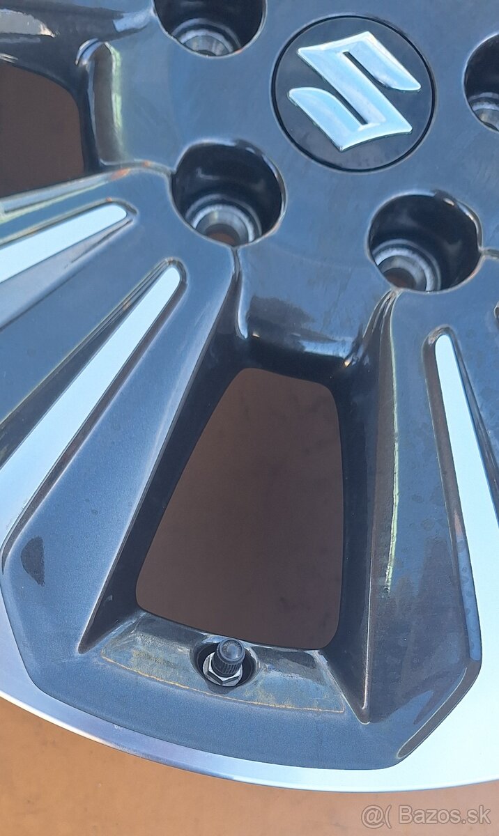 alu kolesá SUZUKI 17x6,5J - 14