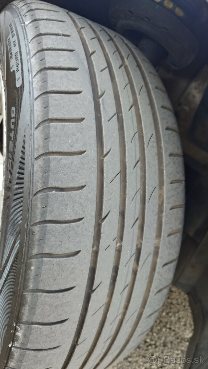 Predám Alfa Romeo Giulietta 1.6 JTD Distinctive - 14