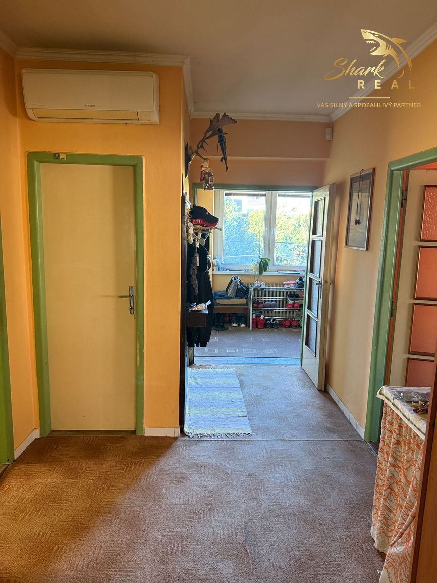 Na predaj starší 3-izbový rodinný dom Pezinok - Grinava - 14