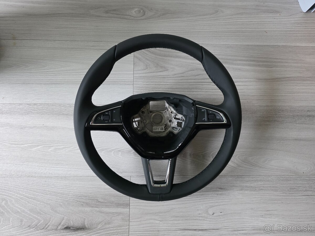 Nový MULTIFUNKČNÍ volant Škoda - 14