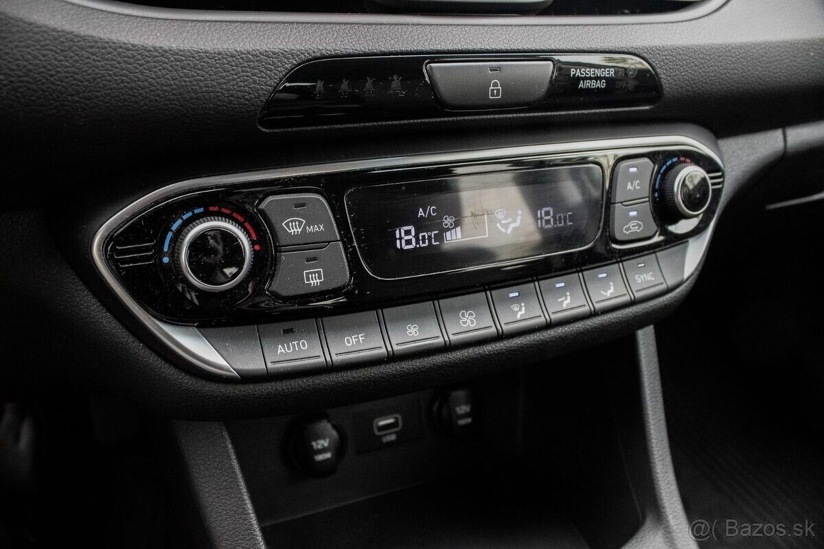 Hyundai i30 81kW (2022) - 14