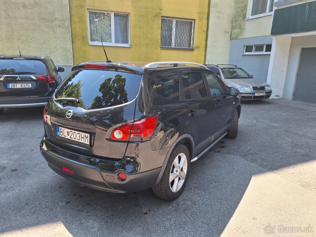 Nissan Qashqai +2 - 14