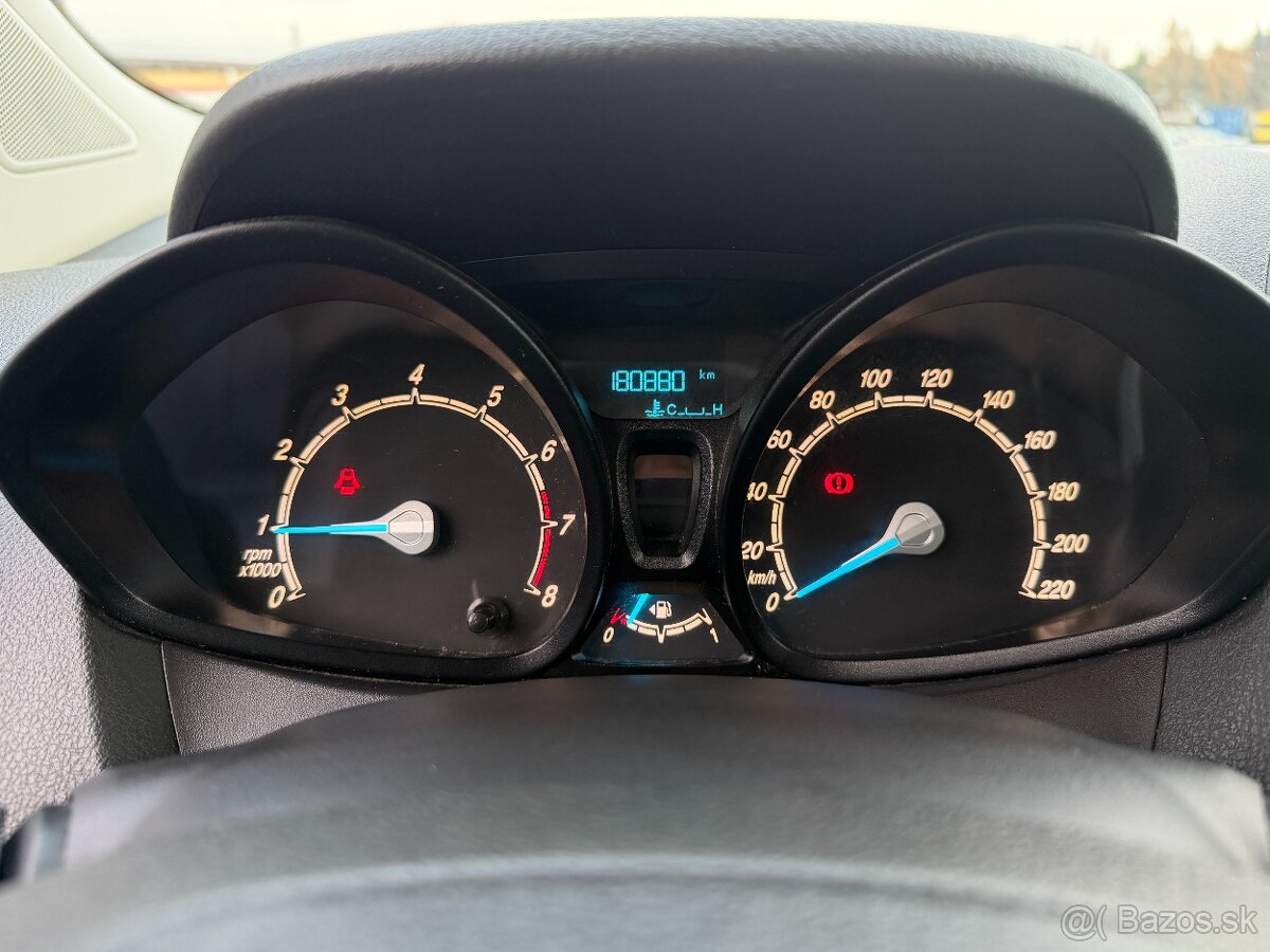 Ford Tourneo Courier 1.0 EcoBoost - 14