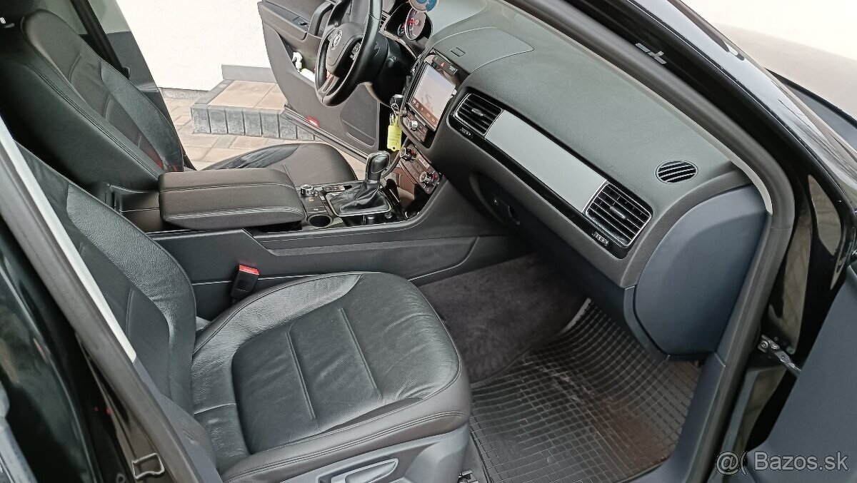 VOLKSWAGEN TOUAREG 7P BLUEMOTION 3.0 TDI V6 150 kW - 14