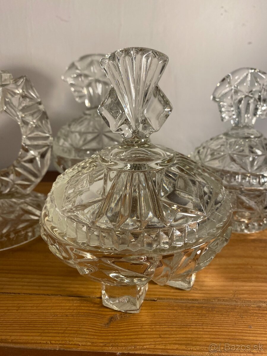 Sklenene dozy a svietniky - 14