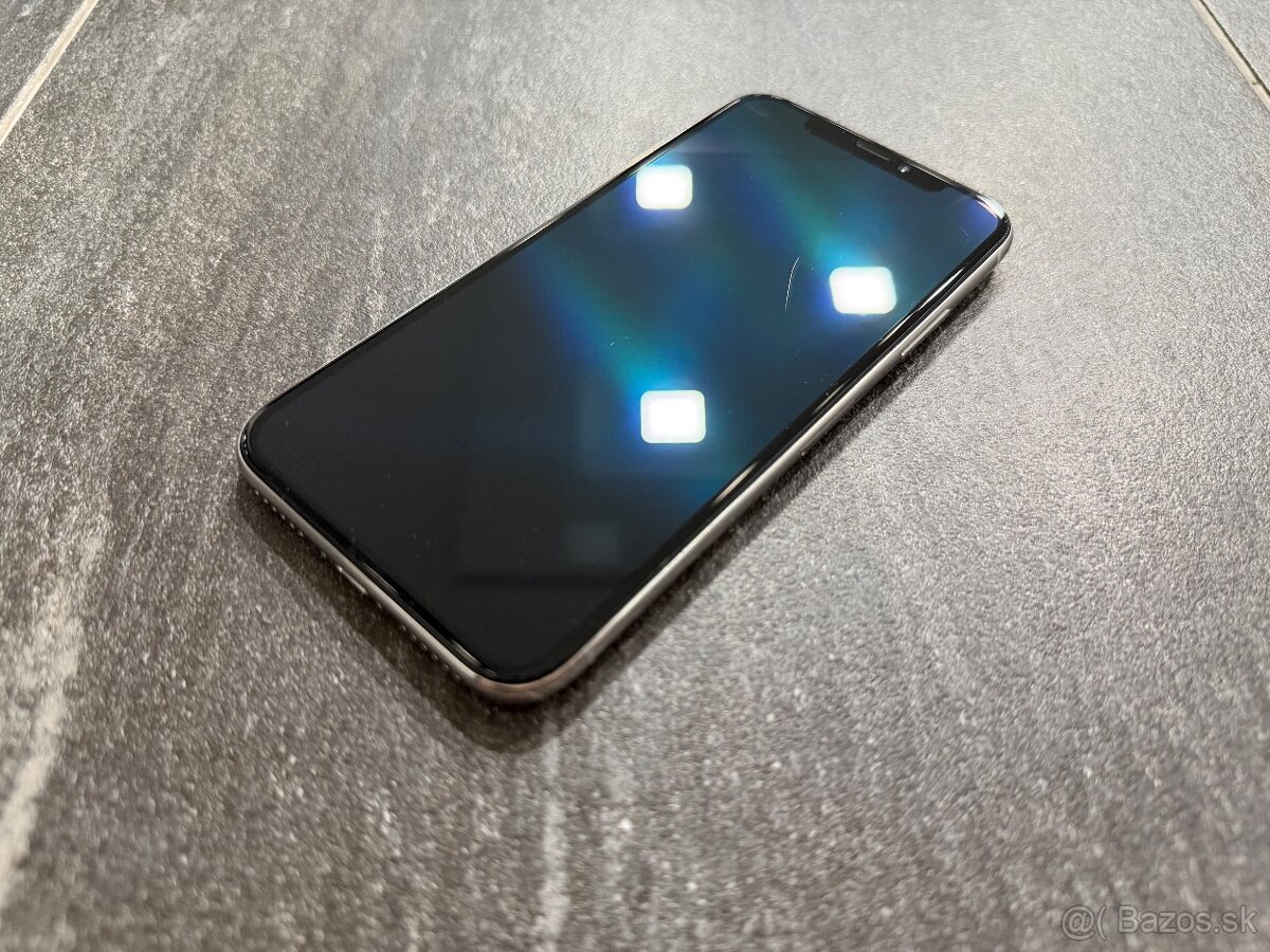 Apple iPhone X 64 GB v striebornej farbe Silver - 14