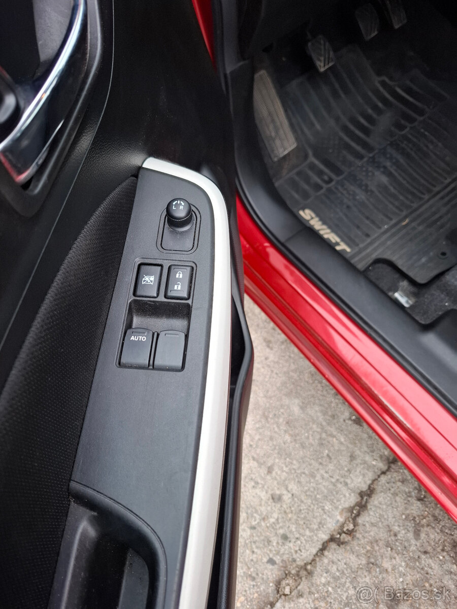 SUZUKI SWIFT 1,2 r.v. 2018 4x4 - 14
