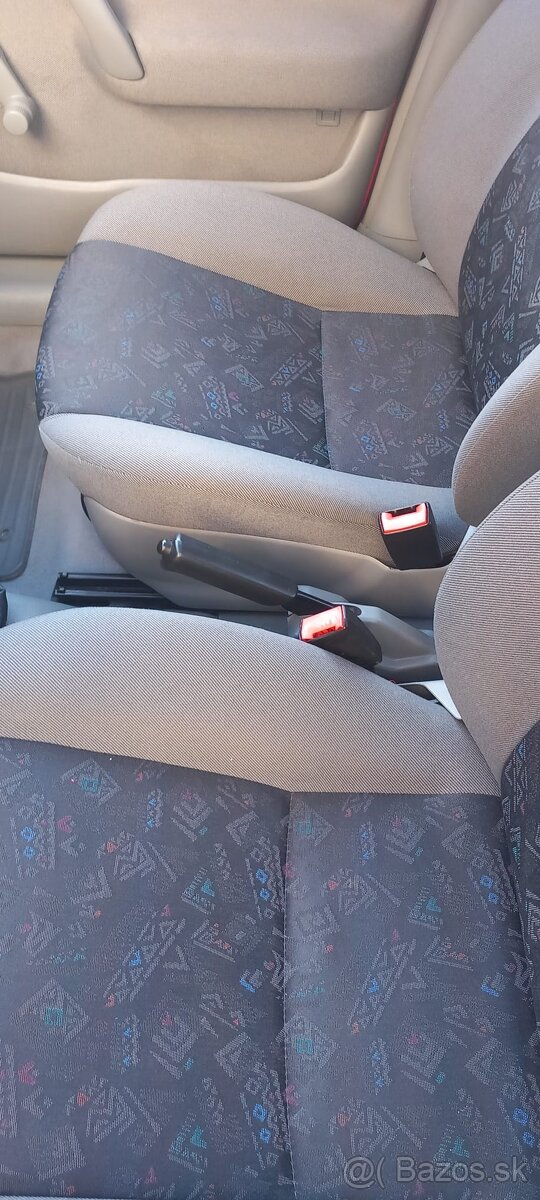 Skoda felicia 1,3 40kw - 14