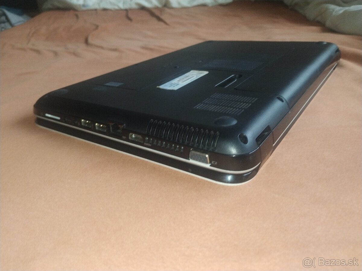 HP. 15,6“ LED. SSD 128 GB. Grafika 2 GB. Nová baterka. - 14