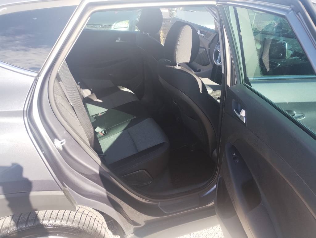 Hyundai Tucson 2.0 CRDi Premium 4x4 - 14