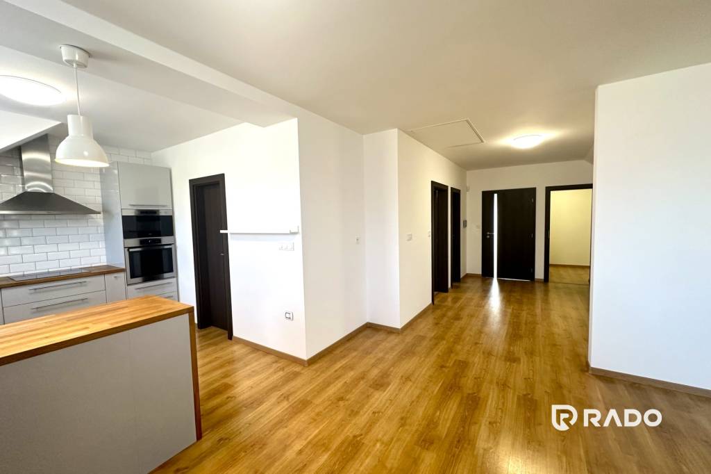 RADO| Nový priestor pre Vašu firmu v centre Bolešova - 14