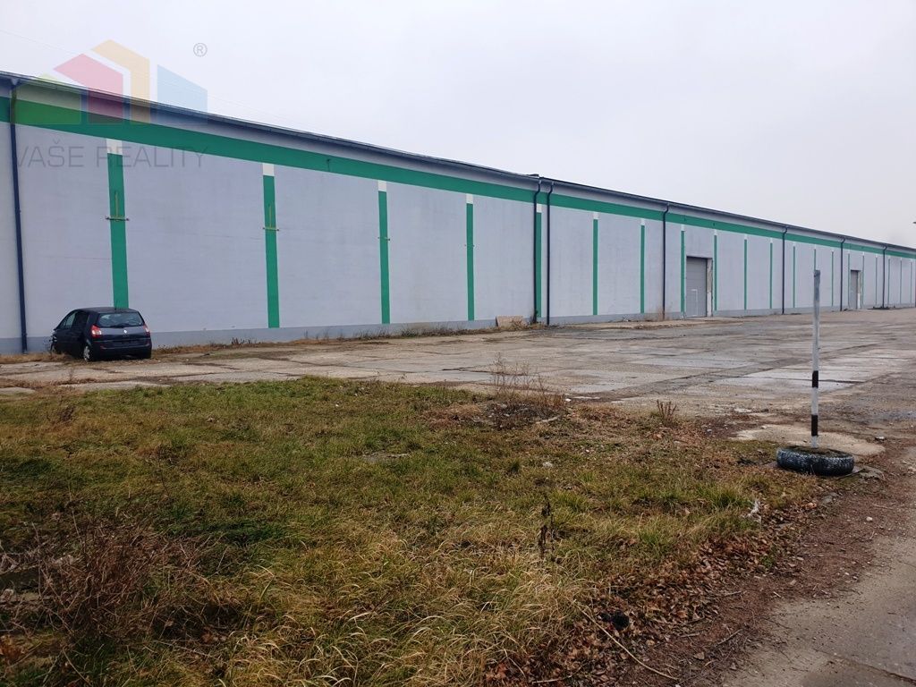 Na prenájom moderná výrobná hala s rozlohou 4 000 m² so s - 14