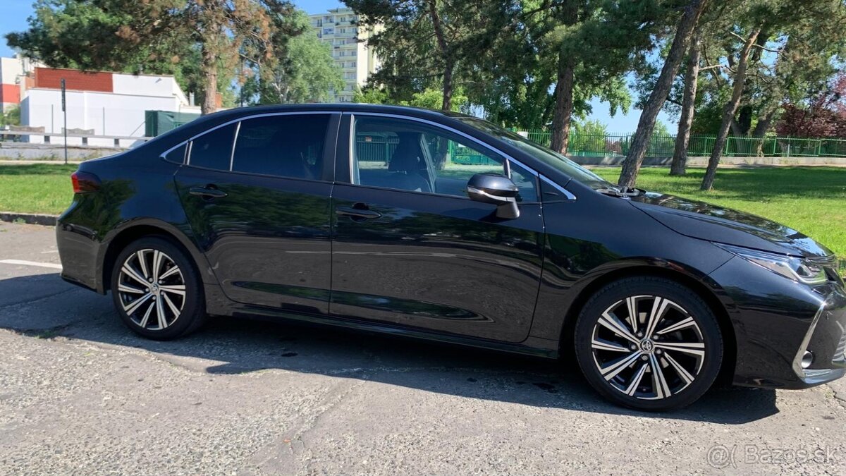 Toyota corolla sedan - 14