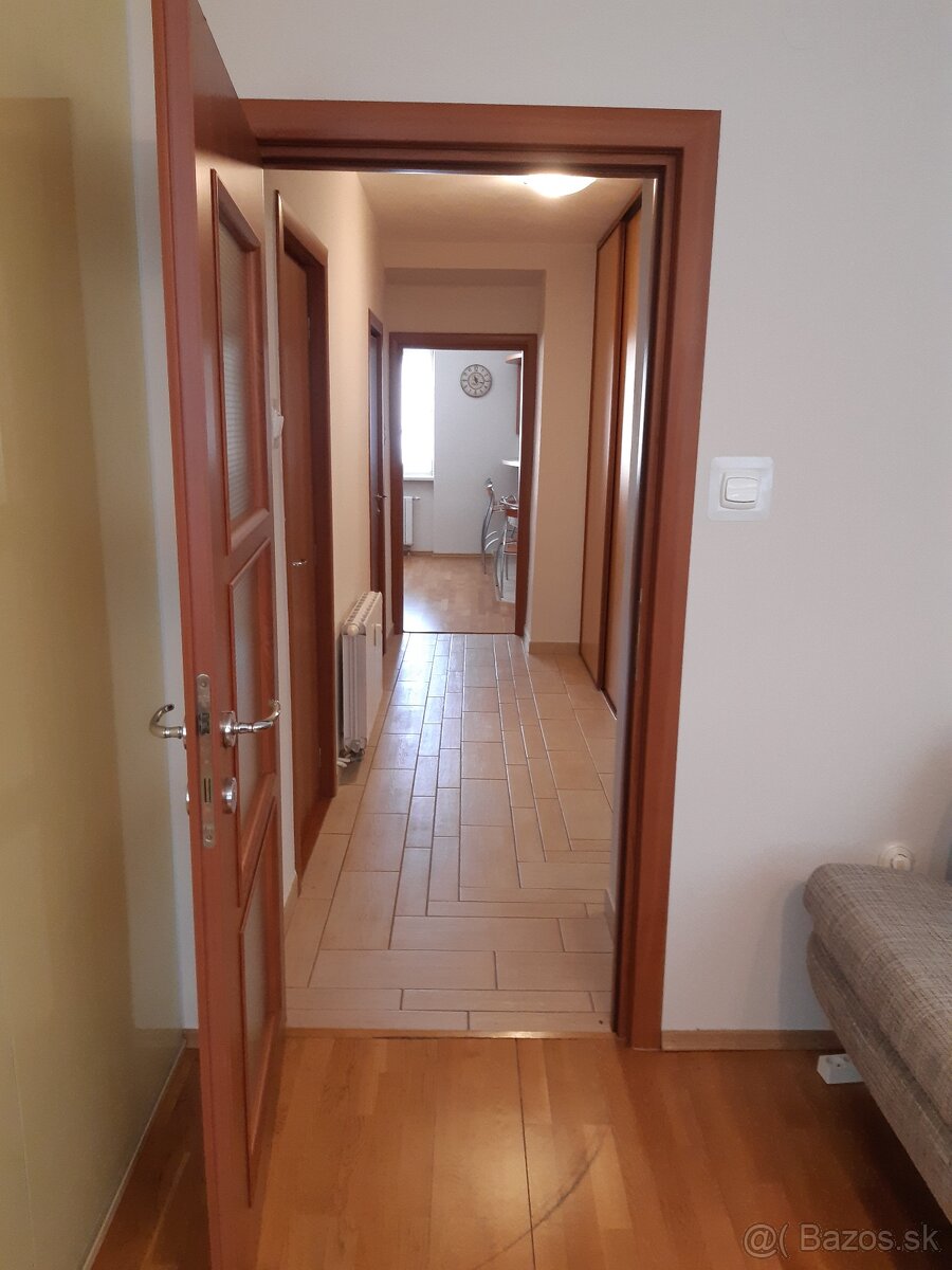 Nájom pre 2-3 osoby, Centrum 450 a 350 €/osobu - 14