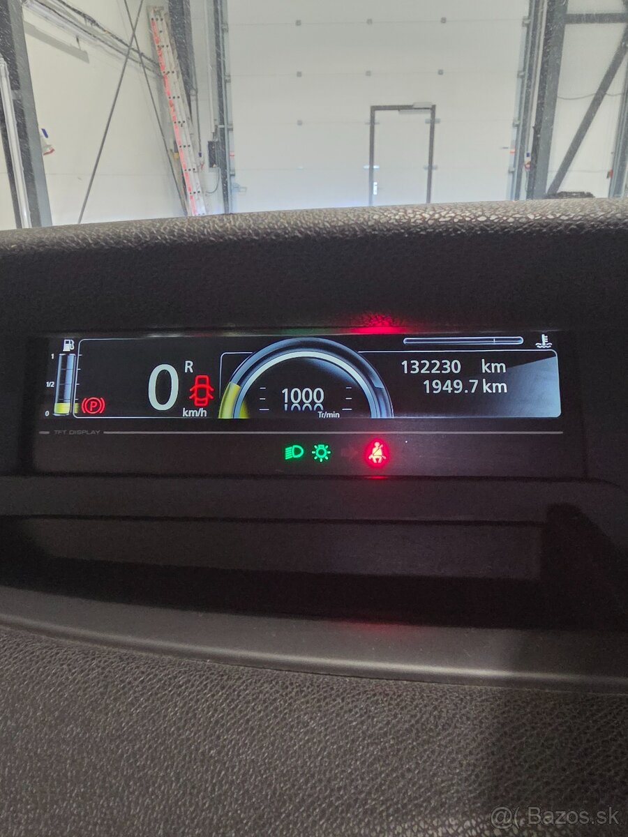 Predám Renault Scenic 1,5 dci - 14