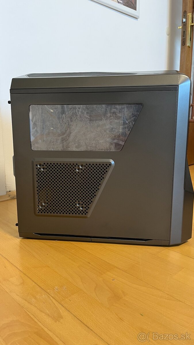 NZXT Phantom 410 - 14