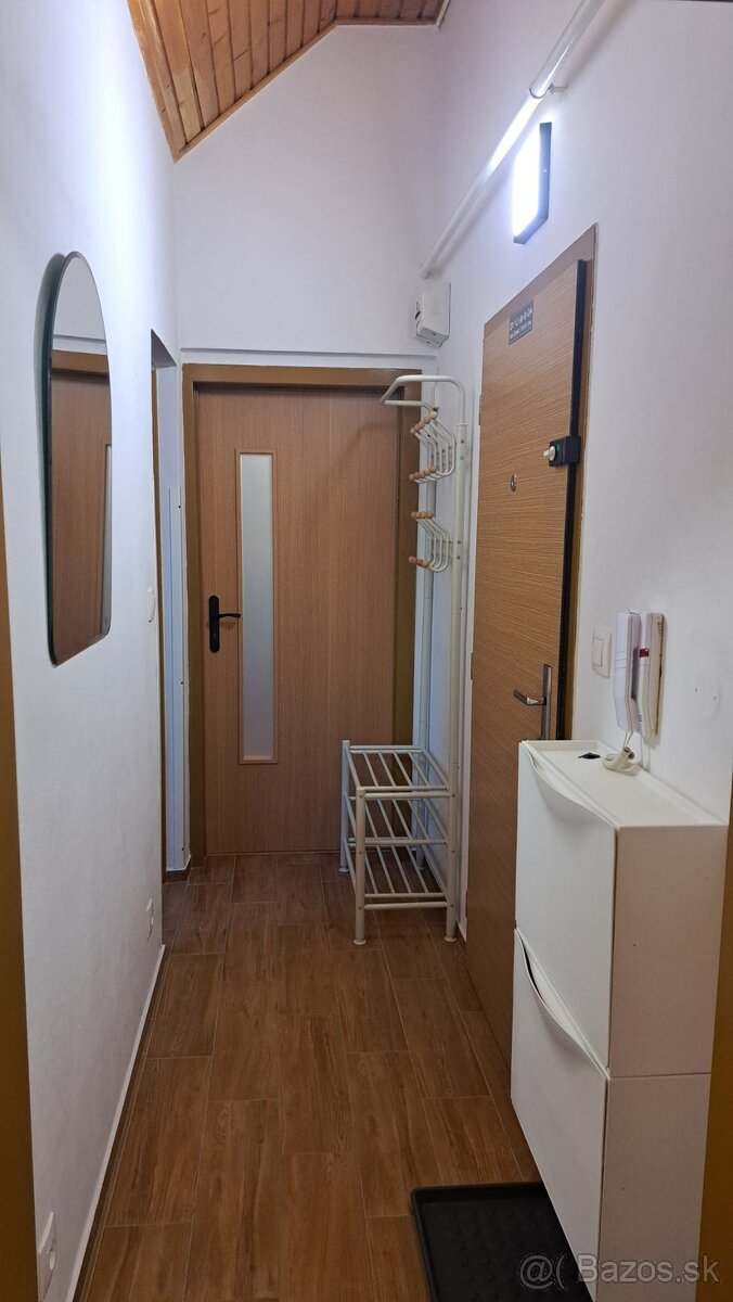 Jednoizbový byt, Lednické Rovne - 14