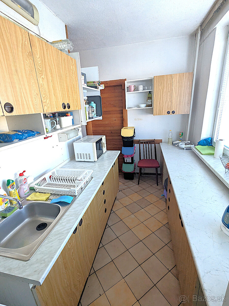 Zaujímavý 3 izb. Humenská (Terasa), OV, LO, 6.p., PS - 14