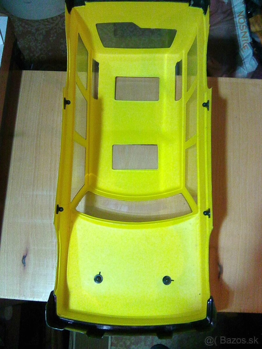 Predám: Rc auto Robbe Landrover Discovery 1:10. - 14