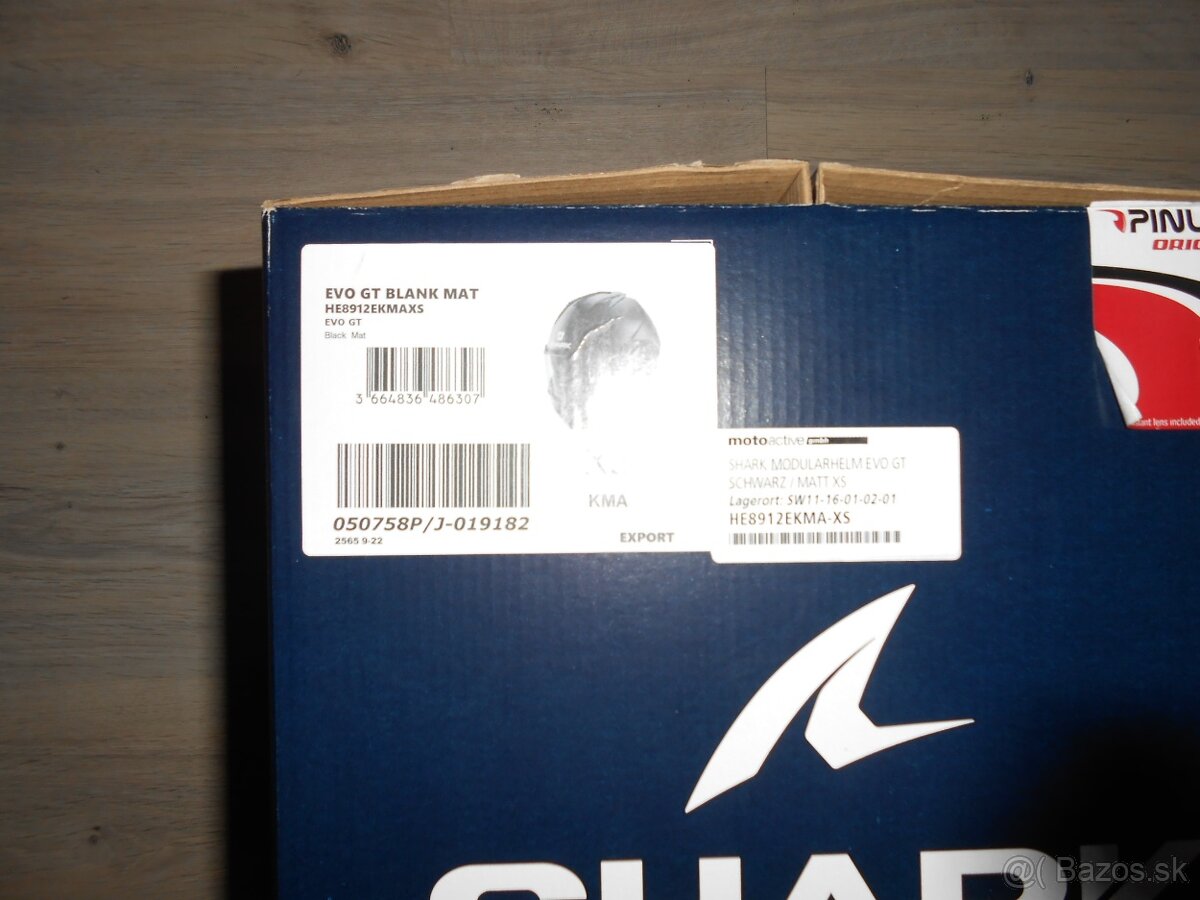 Predam krasnu novu moto prilbu znacky SHARK EVO GT BLANK MAT - 14