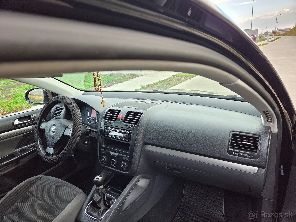 Predam Volkswagen Golf 5 ..Kombi 1.9 TDI 77 Kw Rok 2009 - 14