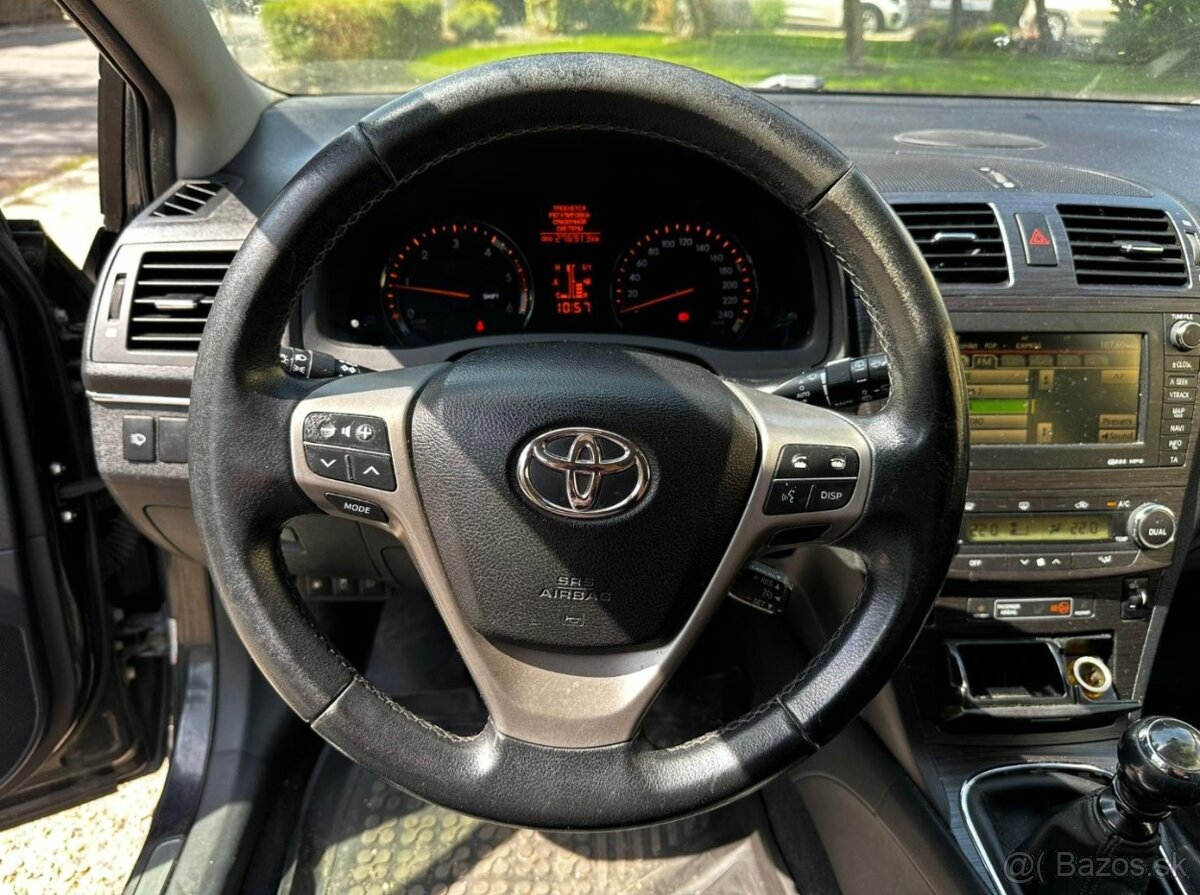 Toyota Avensis combi 2.2 D-4D Exclusive - 14