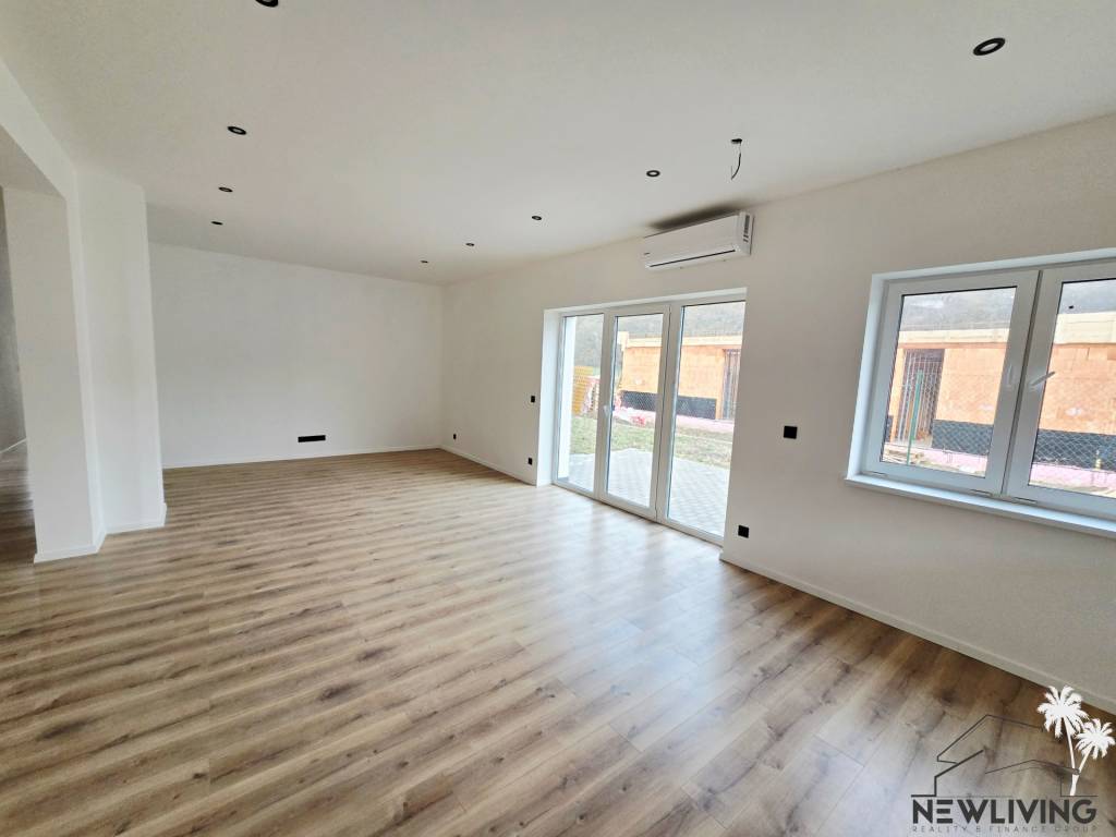 DOLINKY - Moravany nad Váhom 5 izbový bungalov - 14