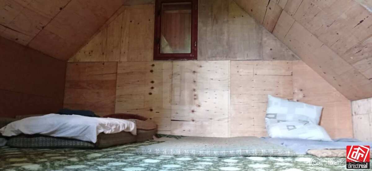 Veľký pozemok v tichej časti. - 14