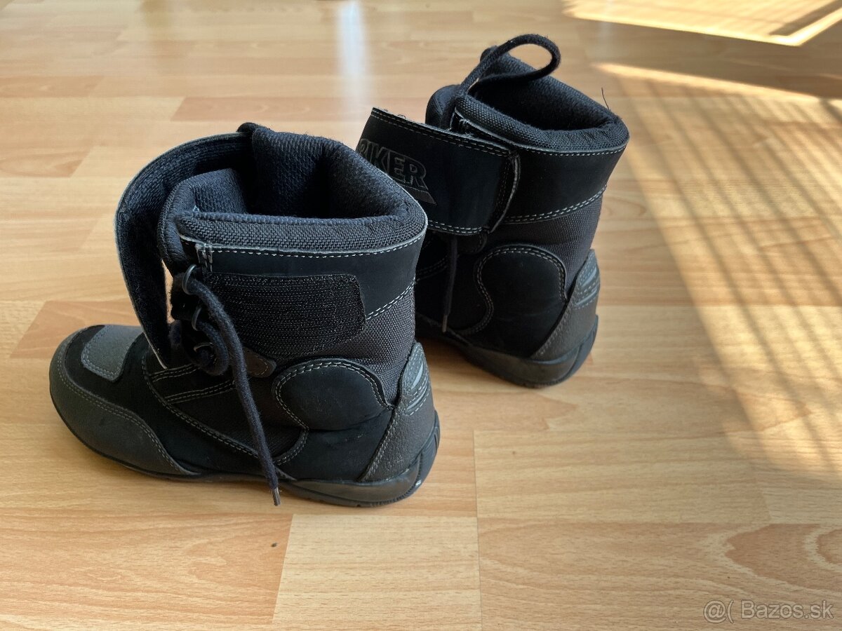 Prilba, rukavice, bunda, nohavice, topánky, ľadvinák - 14