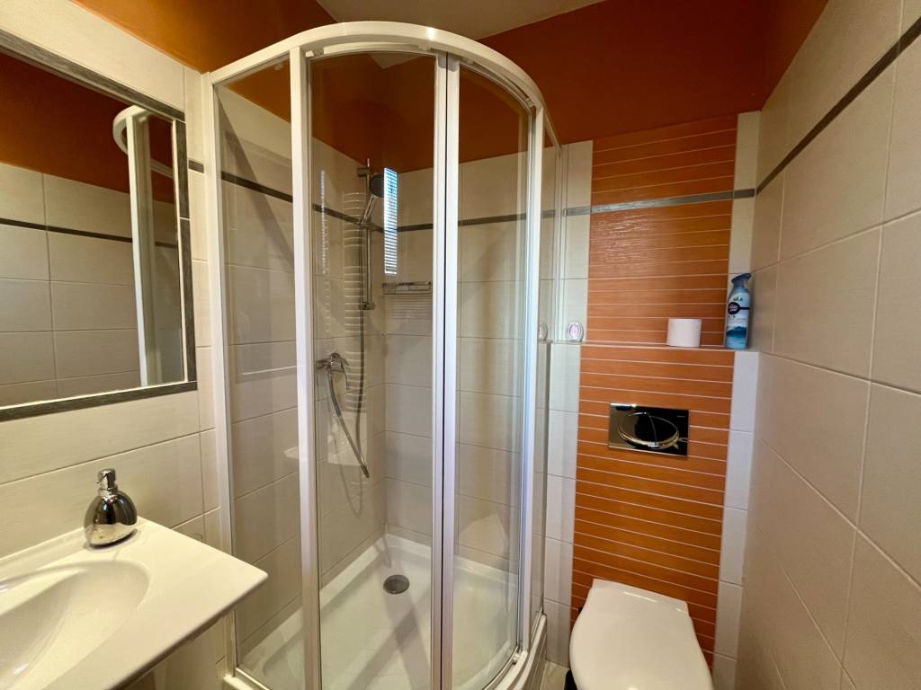 Štýlový 4-izbový byt na prenájom v rodinnom dome, Staré Mest - 14