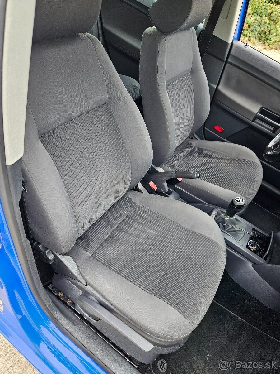 Volkswagen polo 1.2 2009 facelift 9n3 nová stk - 14