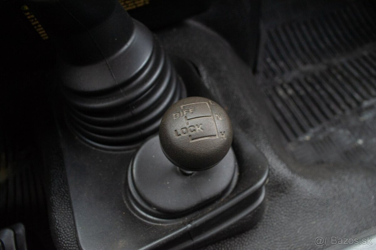 Land Rover Defender 110 2.5 Td5 HC PickUp - 14