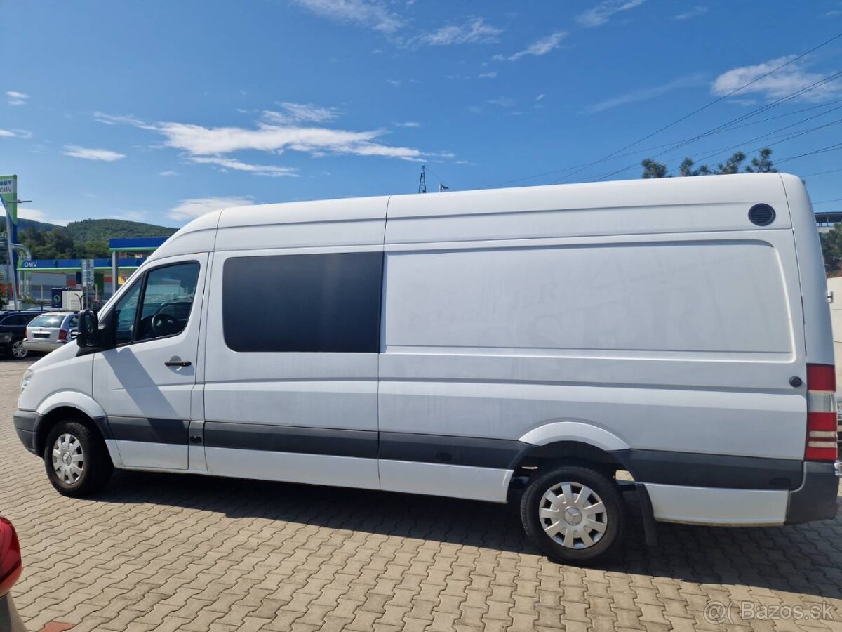 Predám Mercedes-Benz Sprinter 318 CDI 135 KW Automat - 14