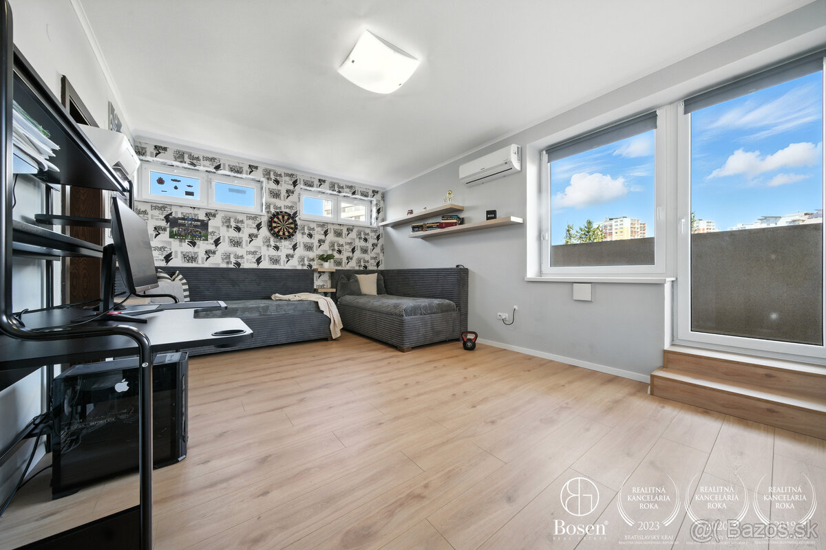 BOSEN | Výhľady, priestor, krb - 152 m2 plus terasa 102 m2, - 14