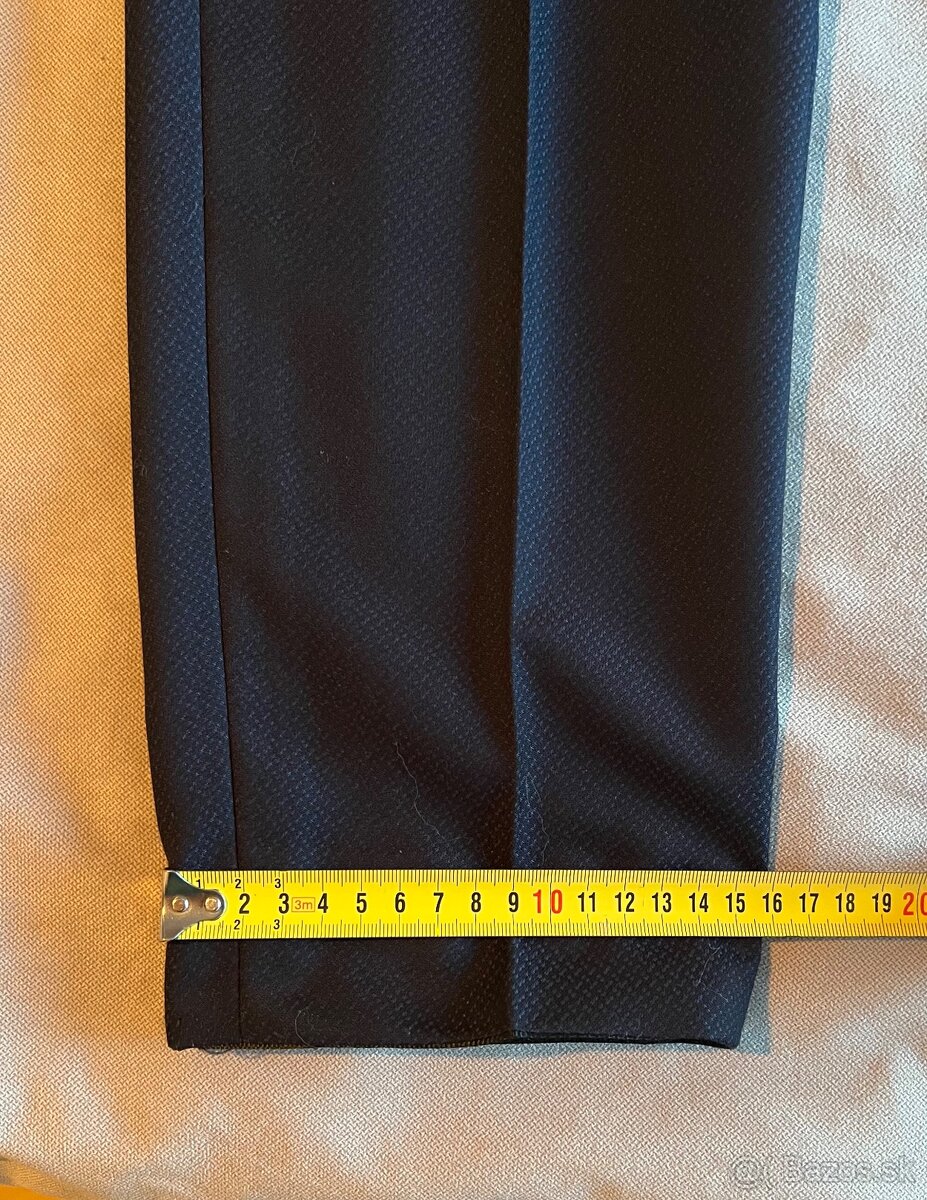 Tmavomodry oblek - 14